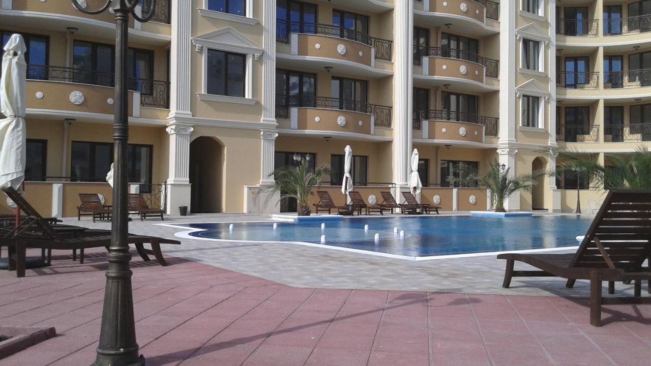 Flora Beach Private Aparthotel Pomorie Exterior photo