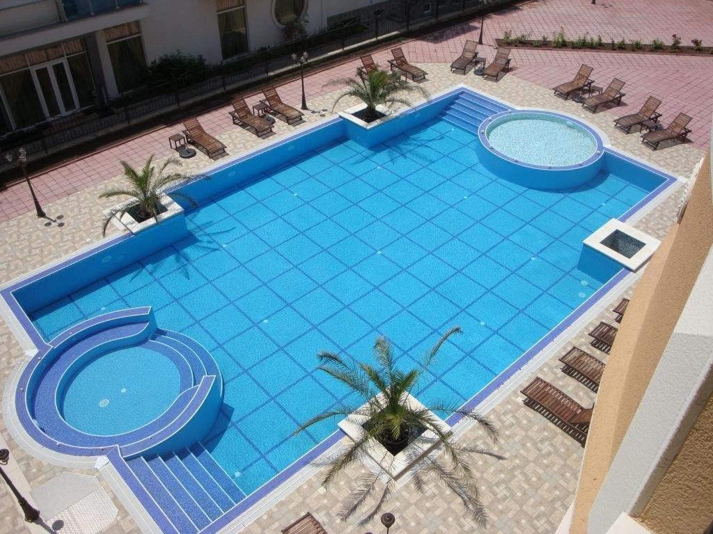 Flora Beach Private Aparthotel Pomorie Exterior photo